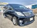 2013 Toyota Alphard Hybrid