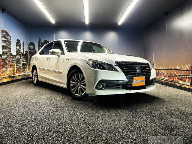 2013 Toyota Crown