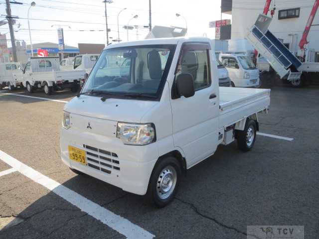2012 Mitsubishi Minicab Truck