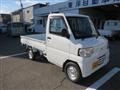 2012 Mitsubishi Minicab Truck