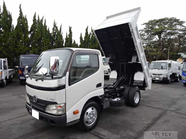 2009 Hino Dutro