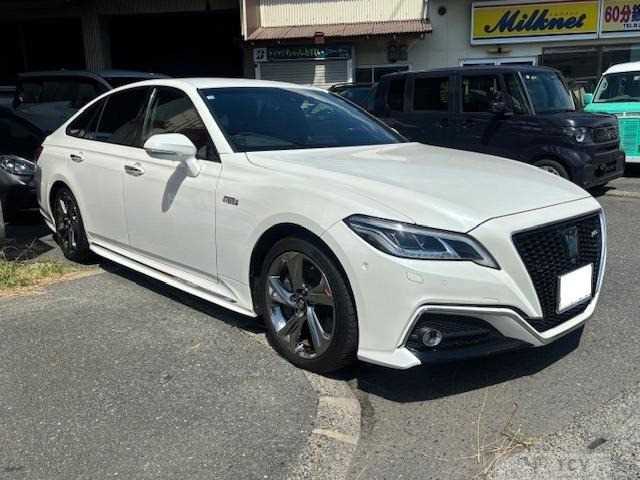 2018 Toyota Crown