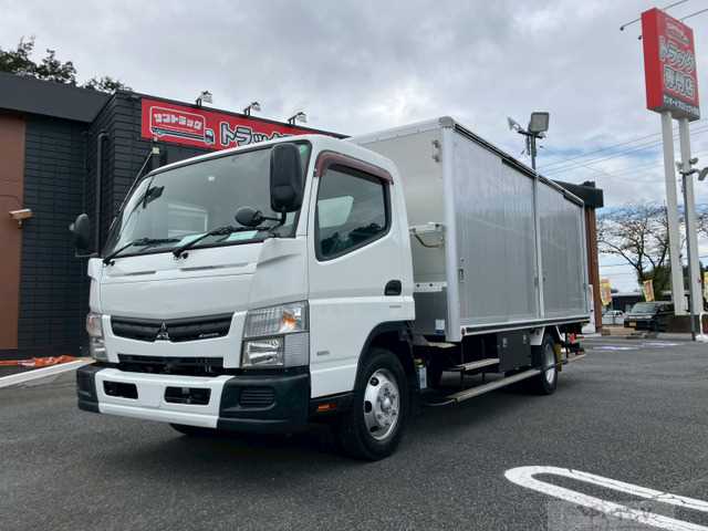 2015 Mitsubishi Canter