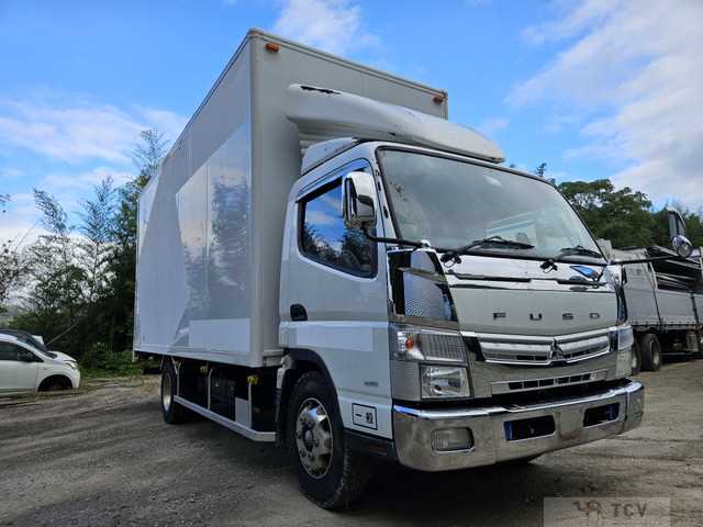 2013 Mitsubishi Canter