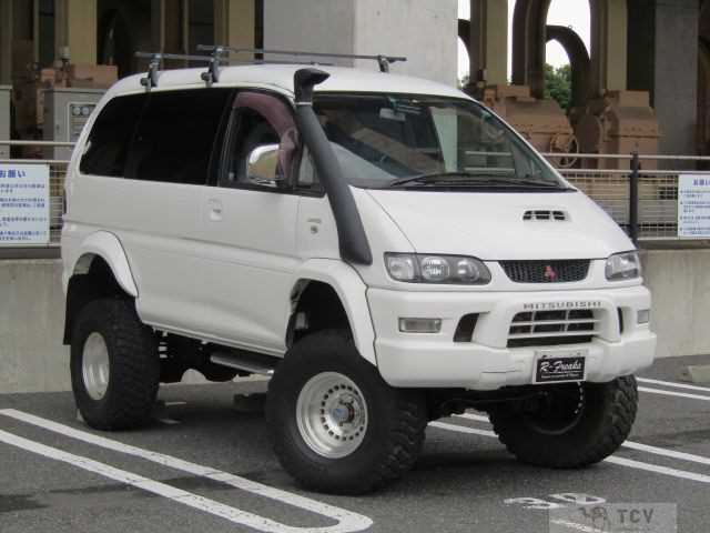2002 Mitsubishi Delica Spacegear