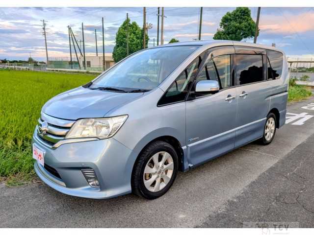 2012 Nissan Serena