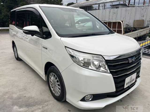 2014 Toyota Noah