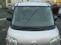 2011 Daihatsu Tanto