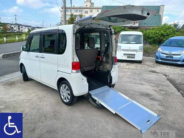 2012 Daihatsu Tanto