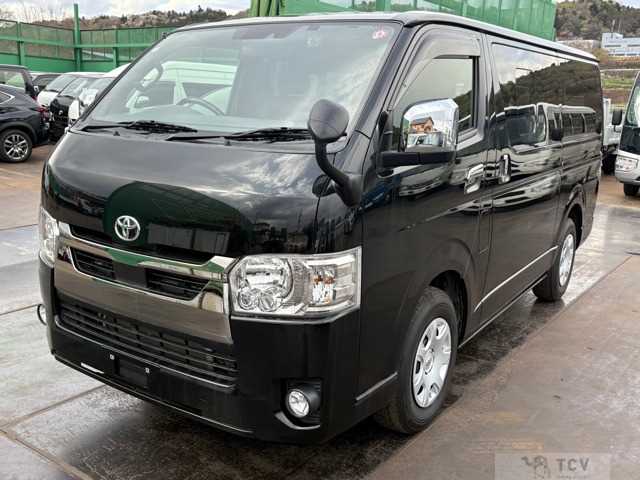 2022 Toyota Hiace Van