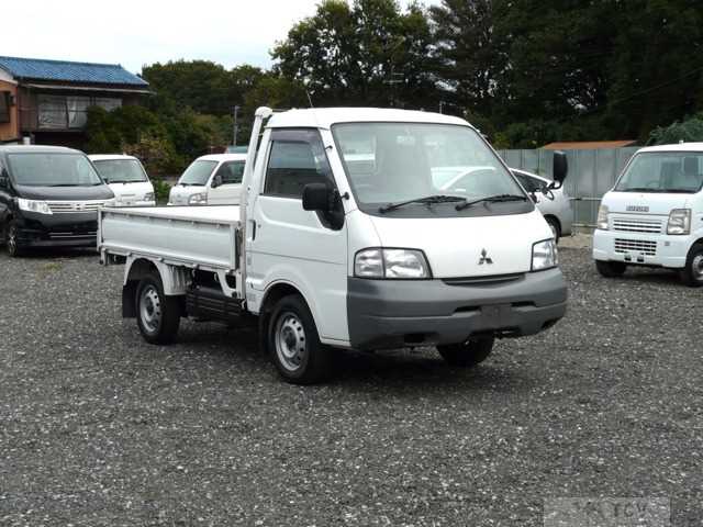 2005 Mitsubishi Delica Truck