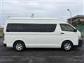 2016 Toyota Hiace Commuter