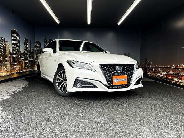 2018 Toyota Crown