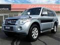 2012 Mitsubishi Pajero