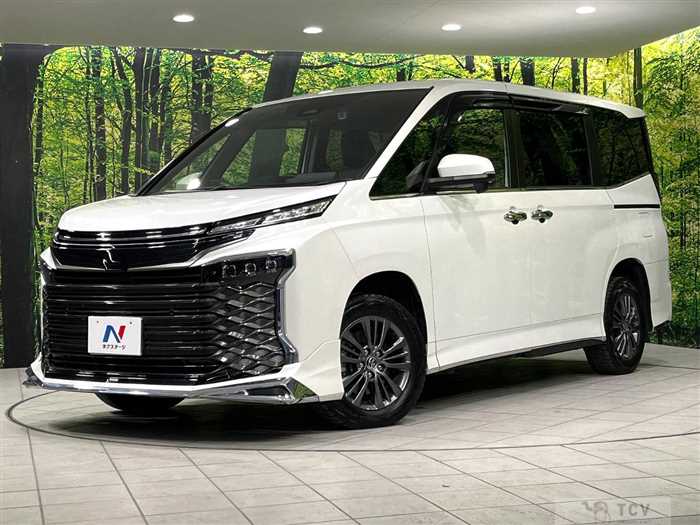 2023 Toyota Voxy
