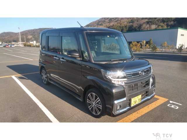 2018 Daihatsu Tanto Custom