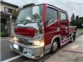 2004 Mitsubishi Canter