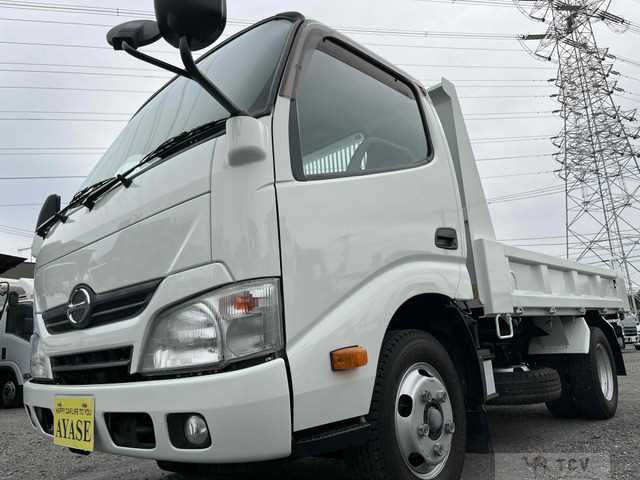 2014 Hino Dutro