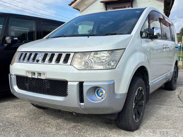2008 Mitsubishi Delica D5