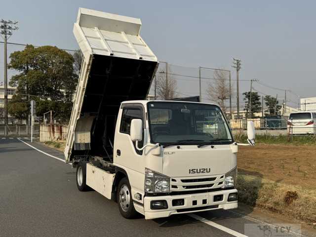 2017 Isuzu Isuzu Others