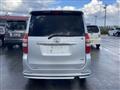 2010 Toyota Noah
