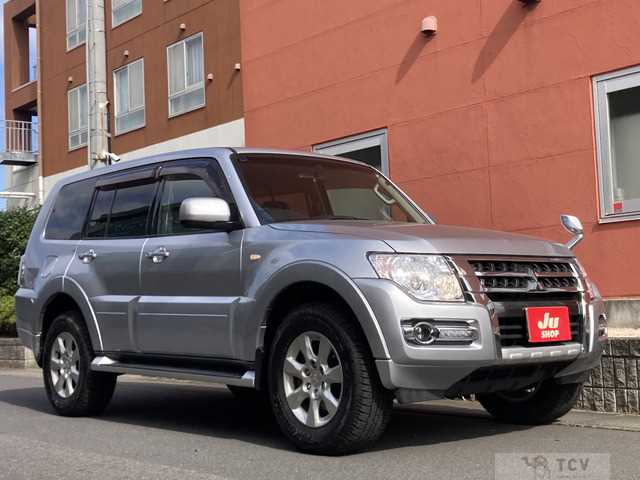2015 Mitsubishi Pajero