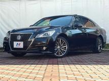 2013 Toyota Crown Hybrid