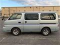 2002 Nissan Caravan Van