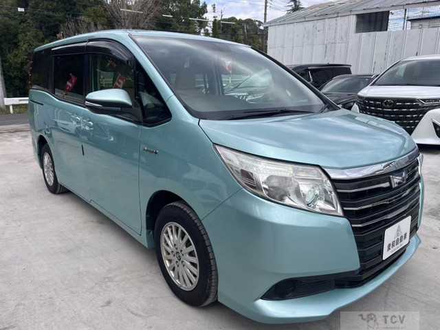 2014 Toyota Noah