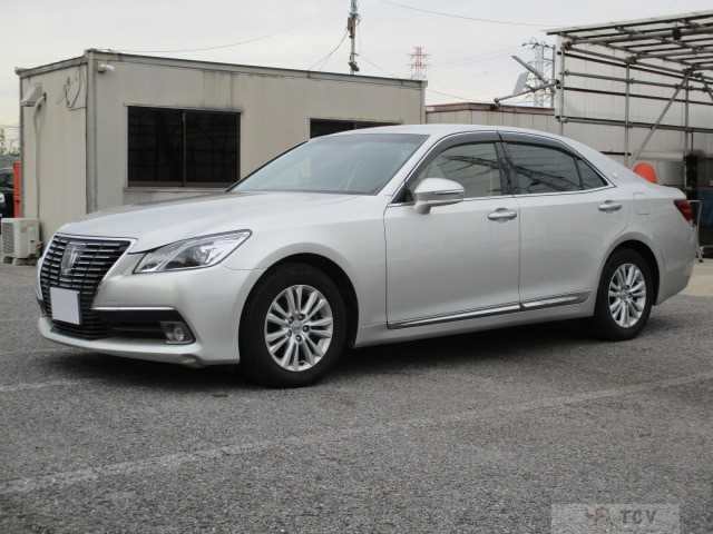 2013 Toyota Crown