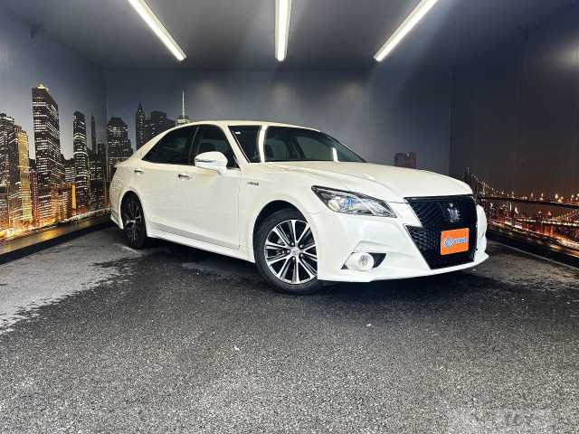 2015 Toyota Crown Athlete Series