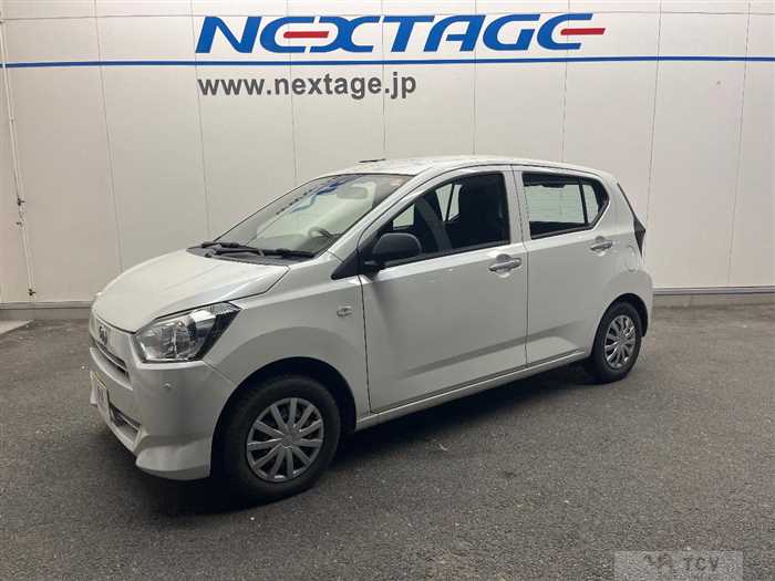 2017 Daihatsu Mira Es