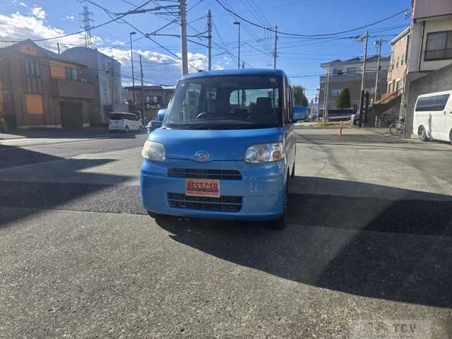 2012 Daihatsu Tanto