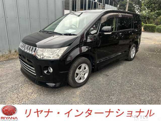 2014 Mitsubishi Delica D5
