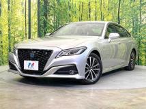 2019 Toyota Crown Hybrid