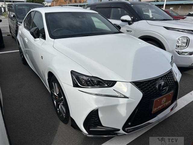 2017 Lexus IS