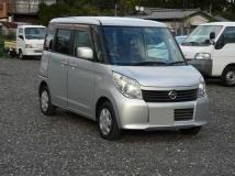 2010 Nissan ROOX