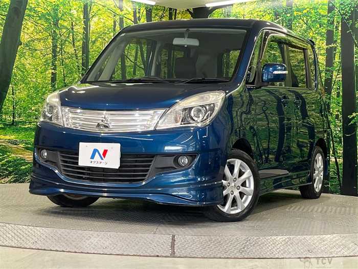 2012 Mitsubishi Delica D2