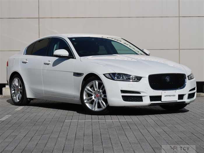 2017 Jaguar XE