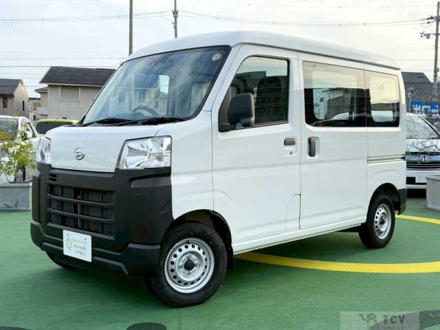 2022 Daihatsu Hijet Cargo