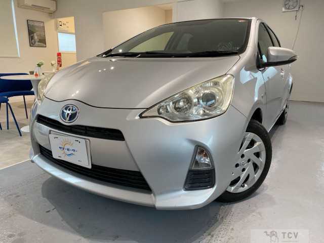 2012 Toyota AQUA