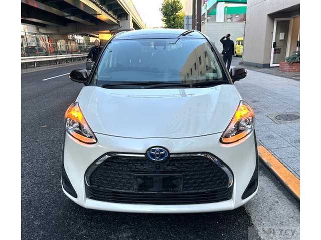2020 Toyota Sienta