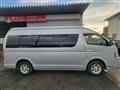 2006 Toyota Hiace Commuter