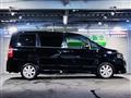 2010 Toyota Noah