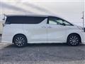 2017 Toyota Vellfire