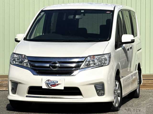 2013 Nissan Serena