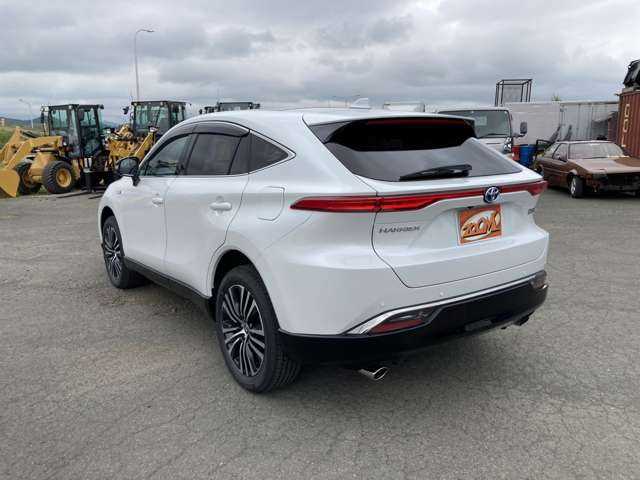 Toyota Harrier 2023 — фото 11 купить в Москве