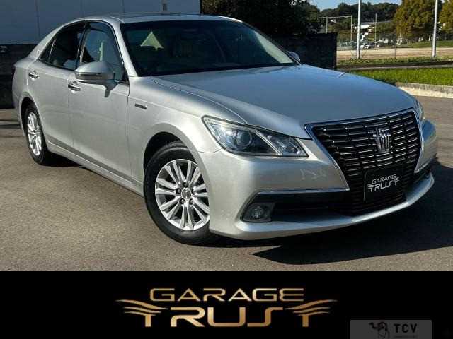 2014 Toyota Crown