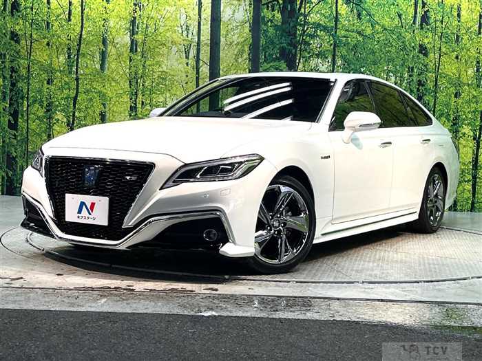 2018 Toyota Crown Hybrid