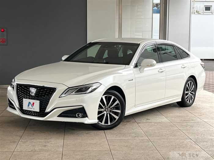 2018 Toyota Crown Hybrid